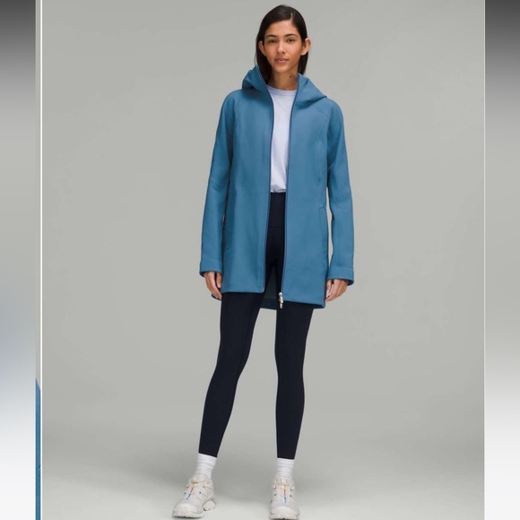 NWT Lululemon RepelShell Rain Jacket / Soft Denim / 6 - Picture 10 of 10
